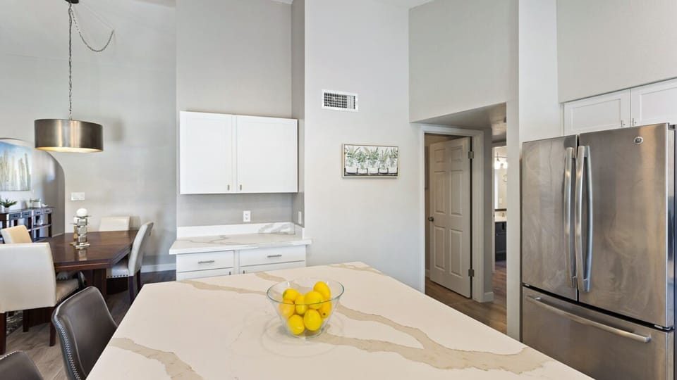 Studio (4 Bedrooms) | Interior
