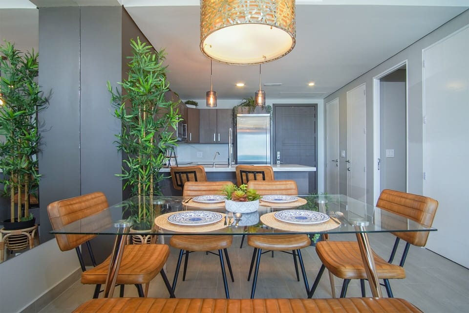 Dining room table