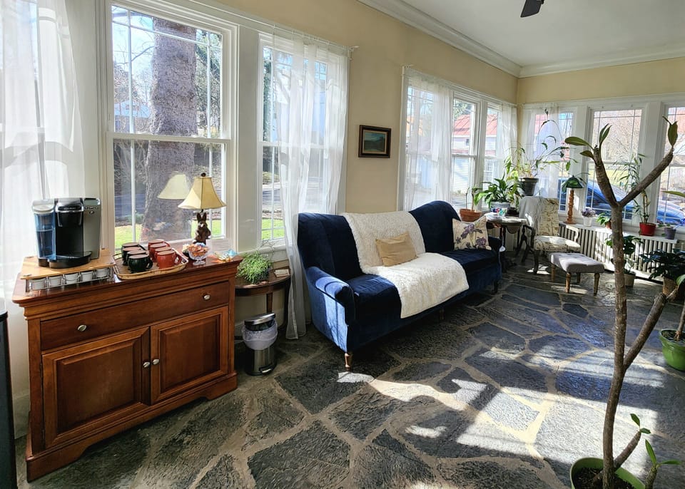 South Court Inn Bed and Breakfast in Luray