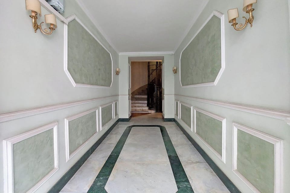 Classic Triple Room | City view