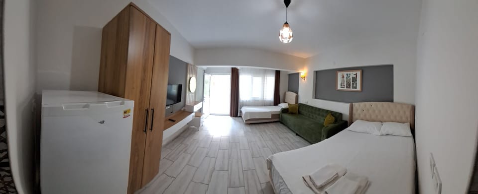 Standard Room | Premium bedding, desk, free WiFi, bed sheets