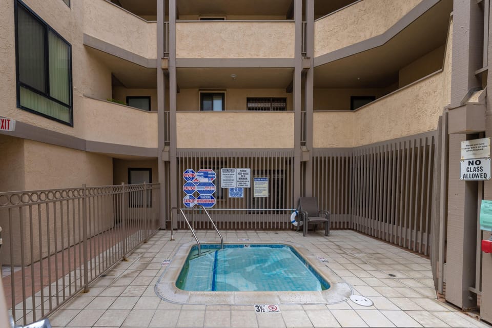 Common area jacuzzi