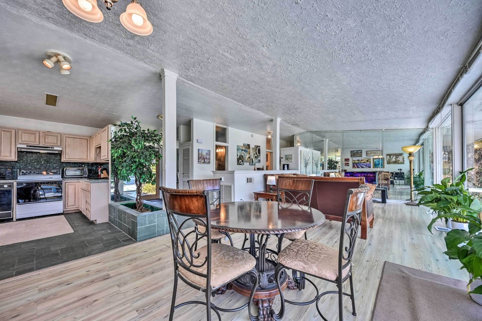 Dining Area | Dishware & Flatware | Free WiFi | Board Games