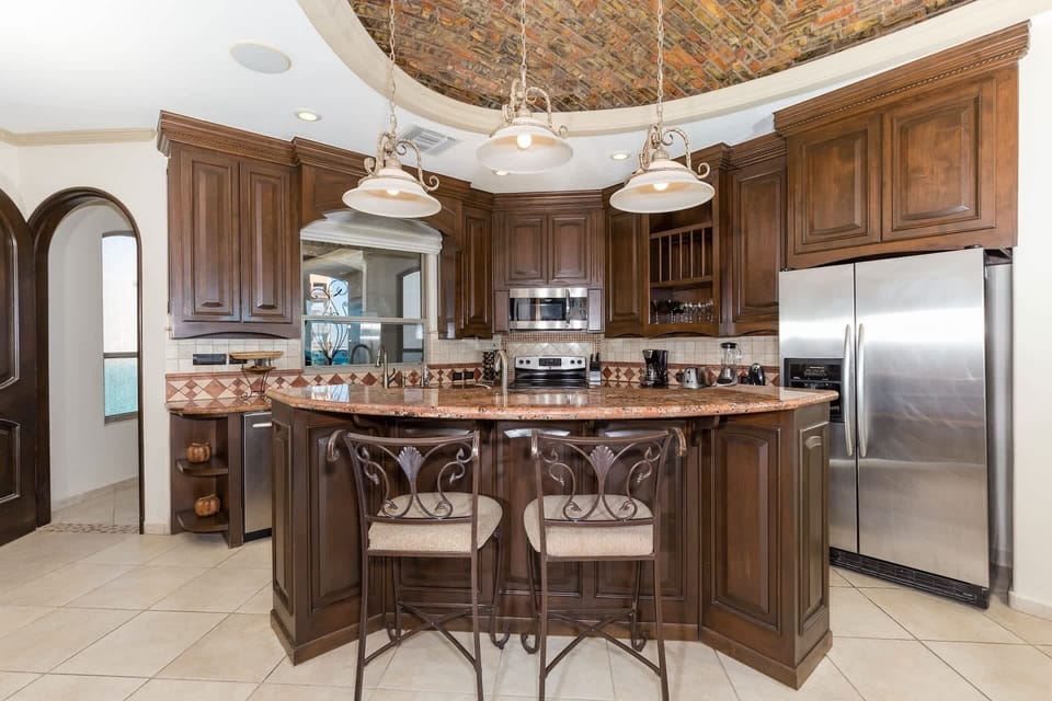Nice granite kitchen bartop