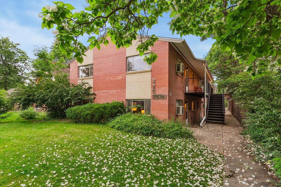 Condo, 1 Queen Bed with Sofa bed, Patio, Garden View (220 Peterson St Unit 2) | View from room