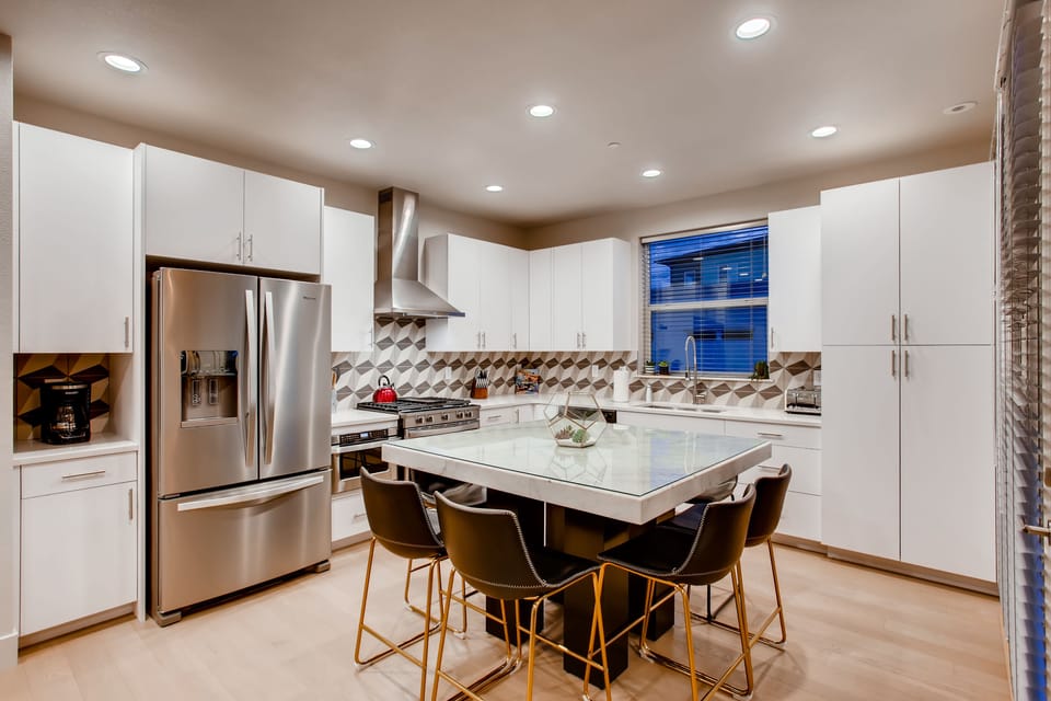 House, Multiple Beds, Patio, Garden View (908 Jerome St. (Unit 1)*) | Private kitchen | Fridge, microwave, oven, stovetop