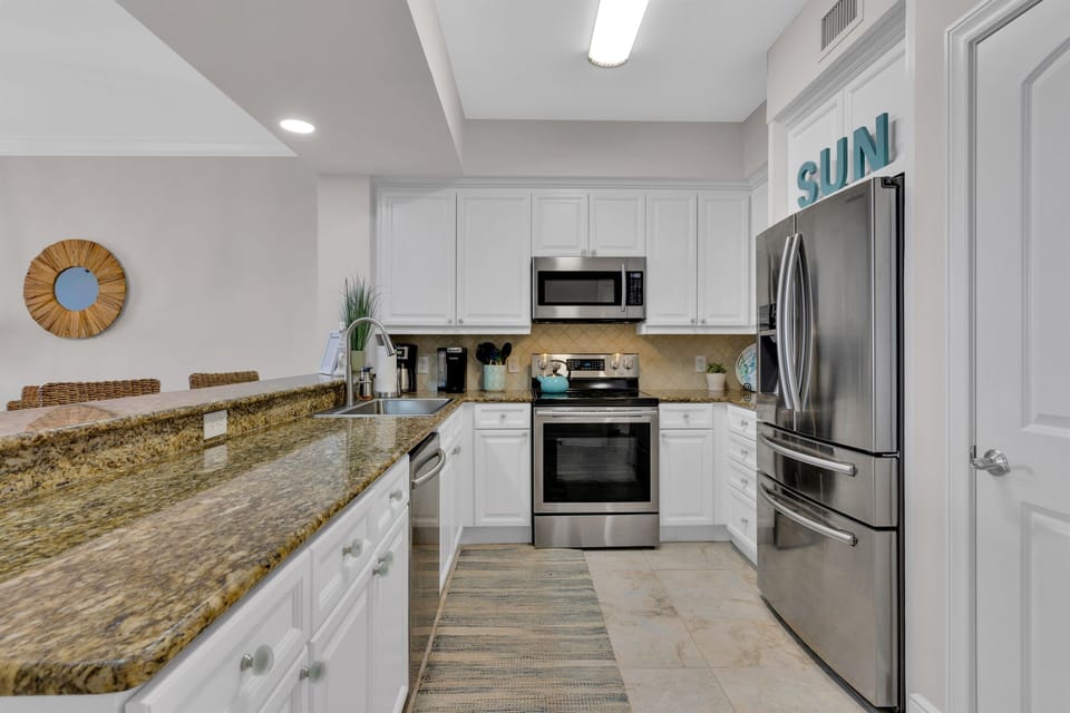 Fully equipped kitchen sure to please every chef!