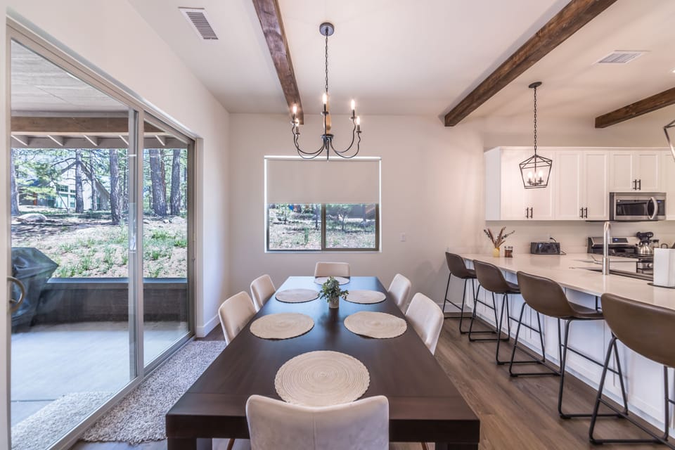 Dining for 6, island seats 4 and small children's table seats 2