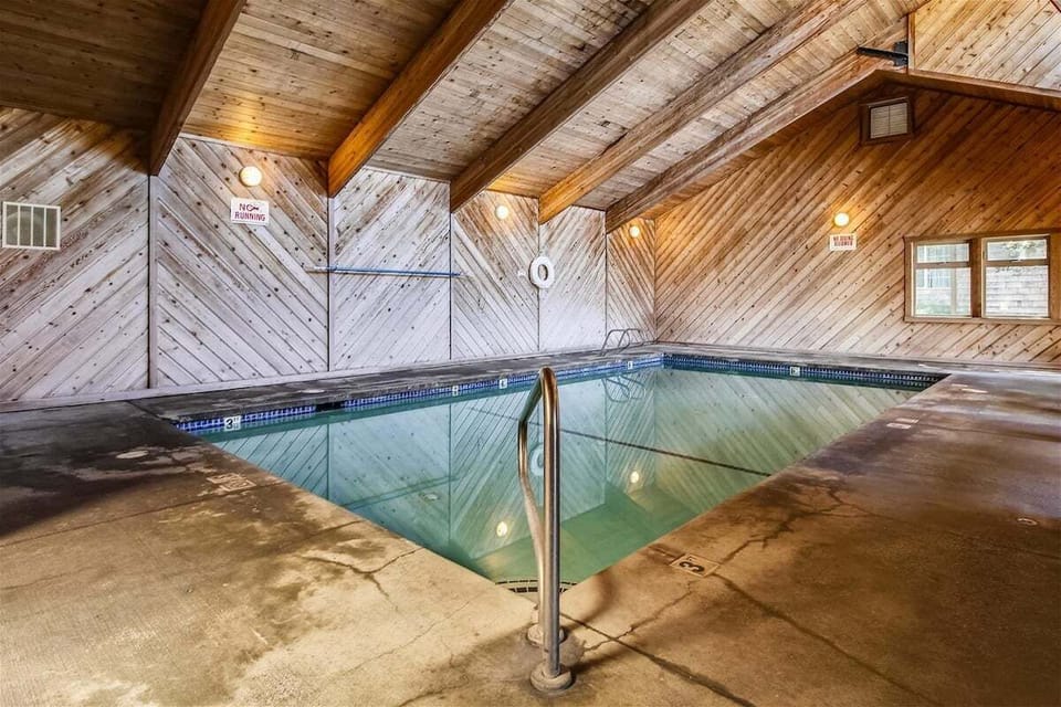 Community Pool at Sandcastle B3