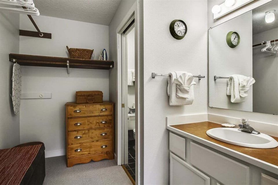 Master Bathroom at Sandcastle B3