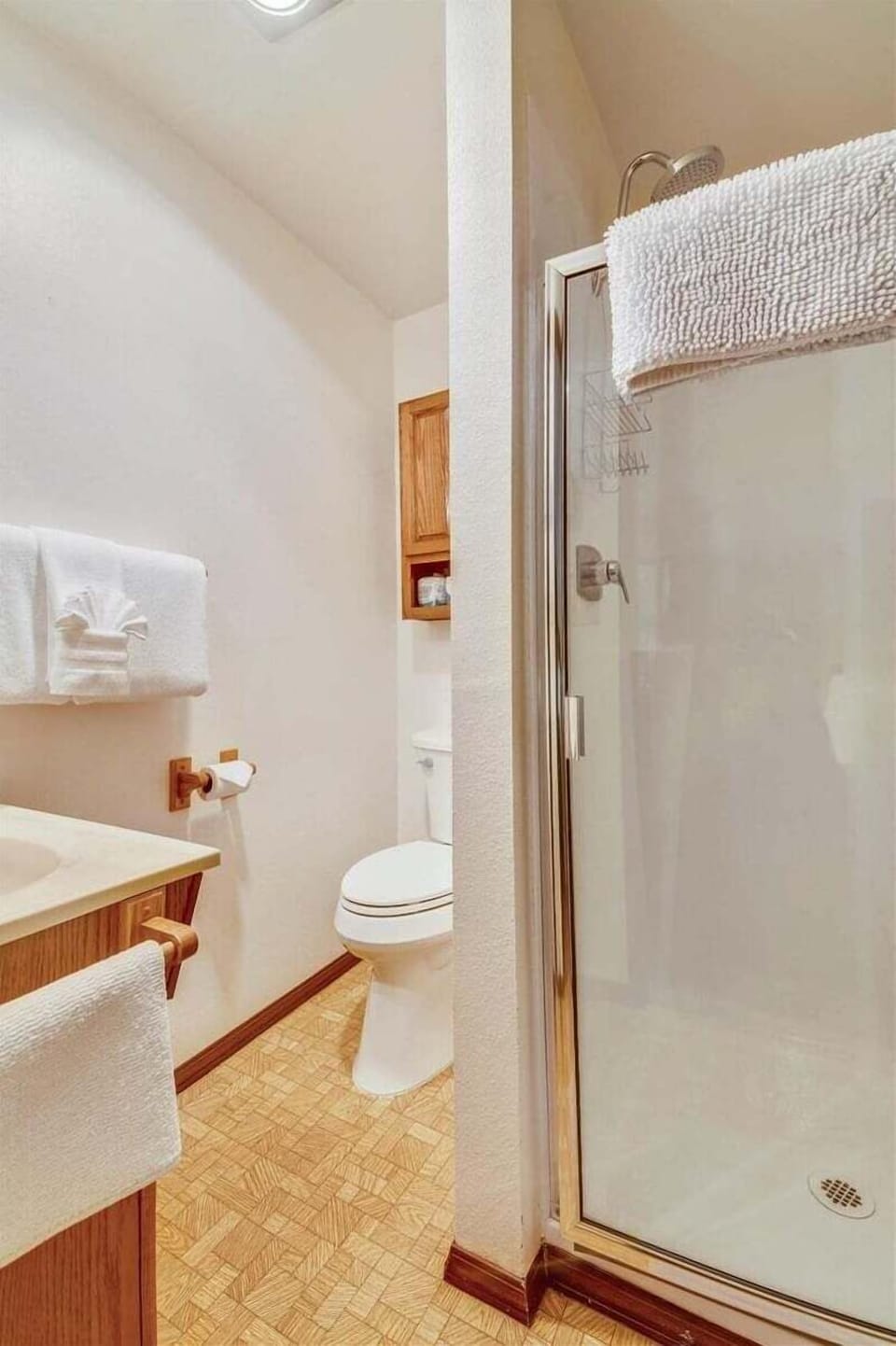Bathroom at at D&D Retreat