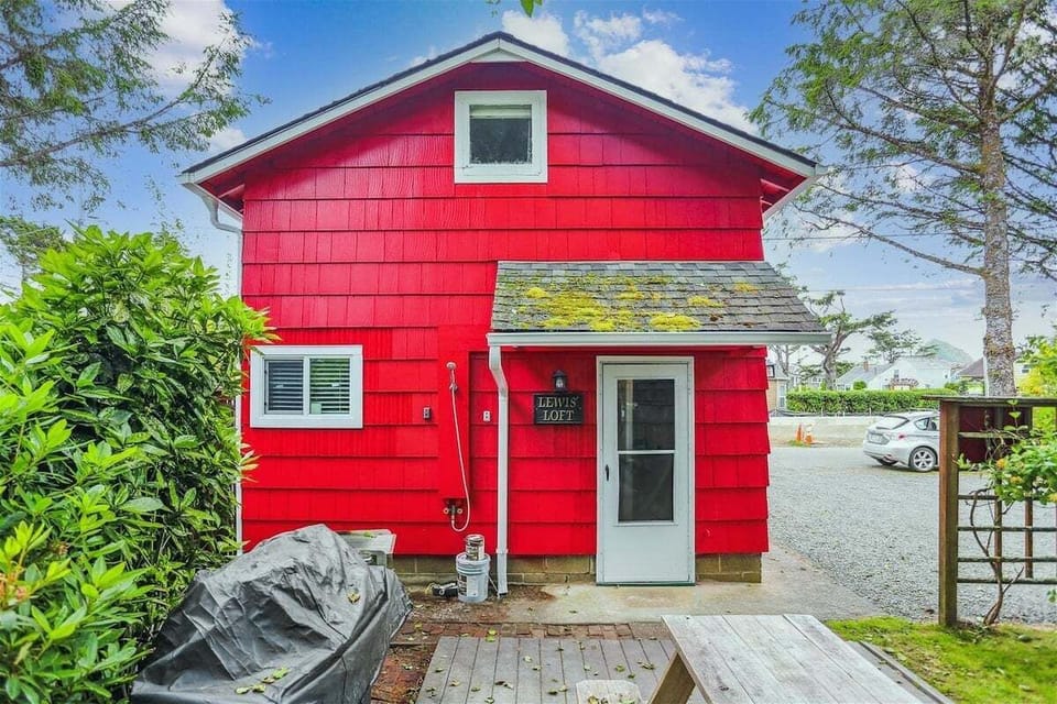 Entry at Lewis Loft