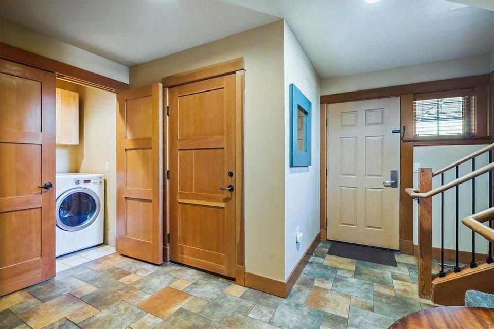 Foyer and laundry Area at The Lodges C1