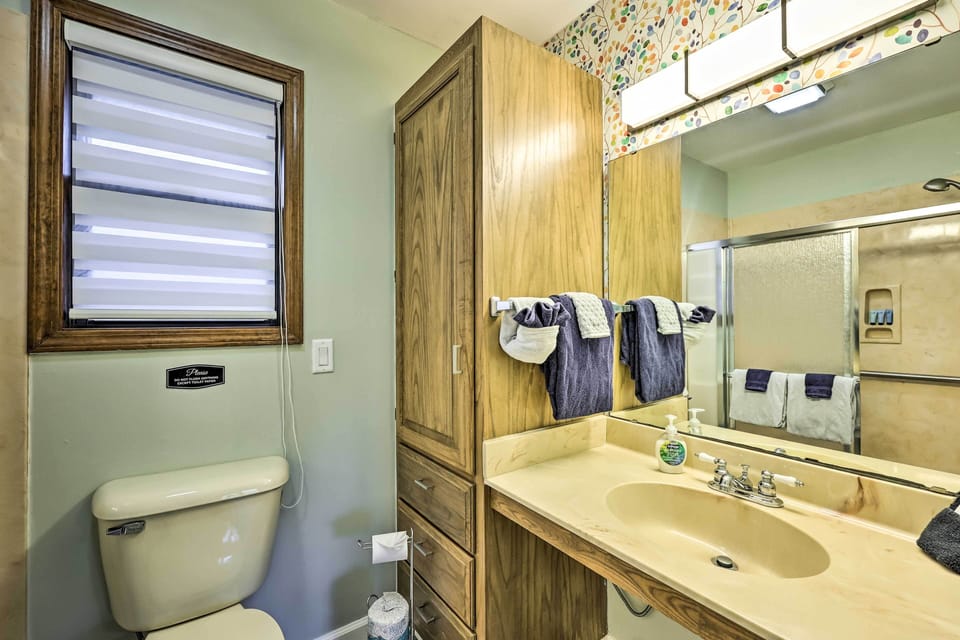 Full Bathroom