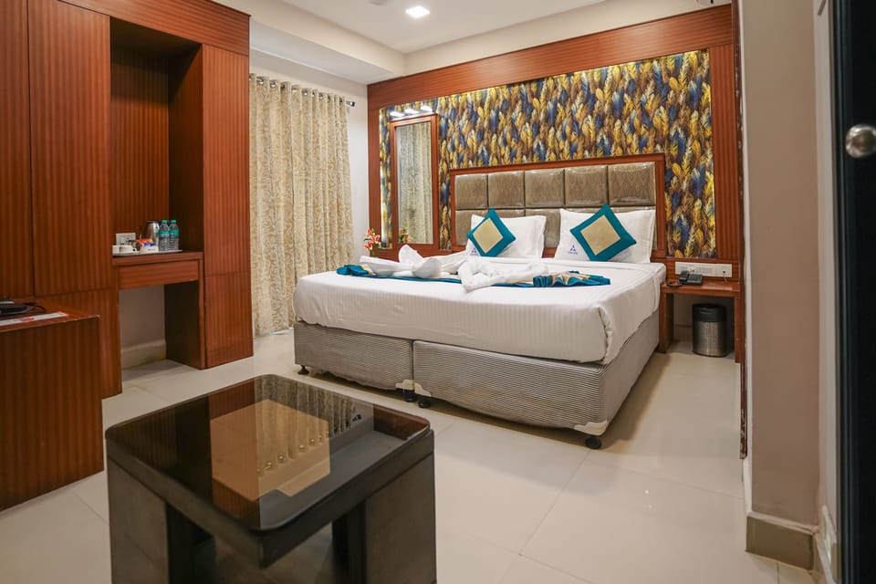 Hotel Pine Tree Hotel in Chennai