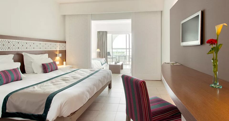 Superior Quadruple Room, Private Bathroom, Sea View | Premium bedding, minibar, in-room safe, free WiFi