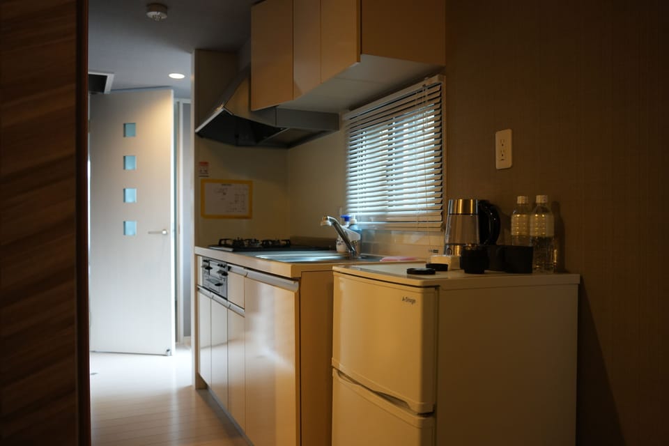 Basic Mobile Home | 1 bedroom, hypo-allergenic bedding available, down comforters