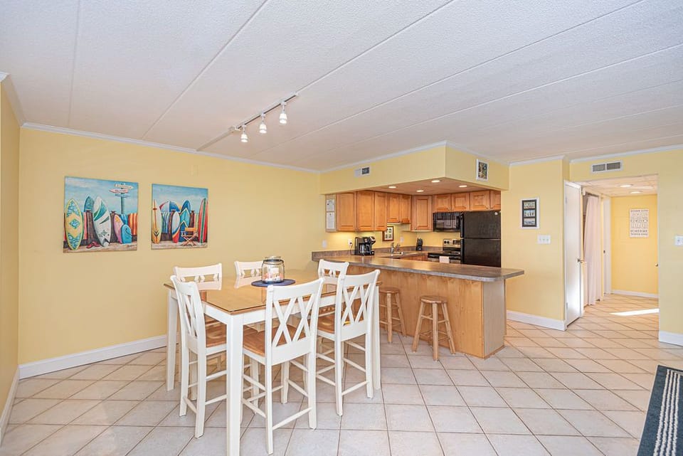 DINING-AREA