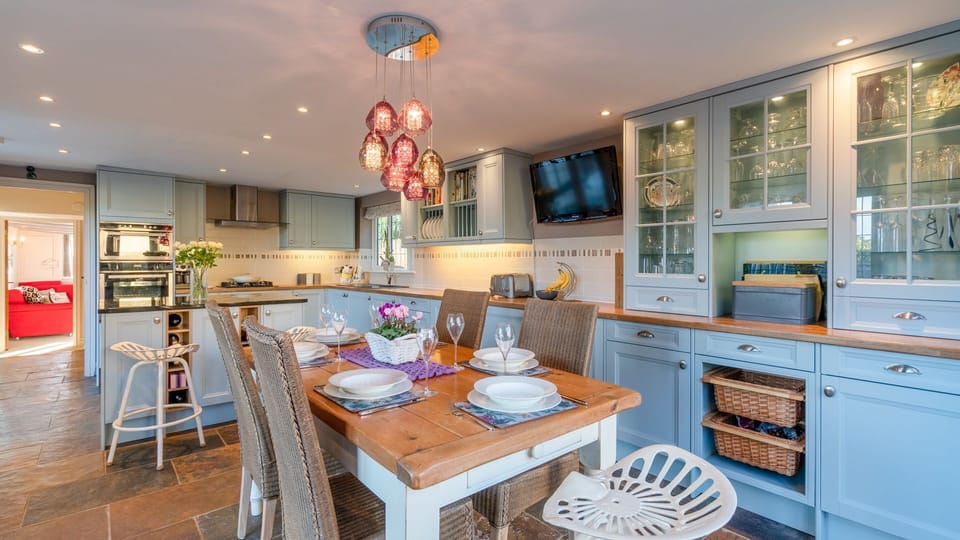 Kitchen Diner, The Thatch House, Bolthole Retreats