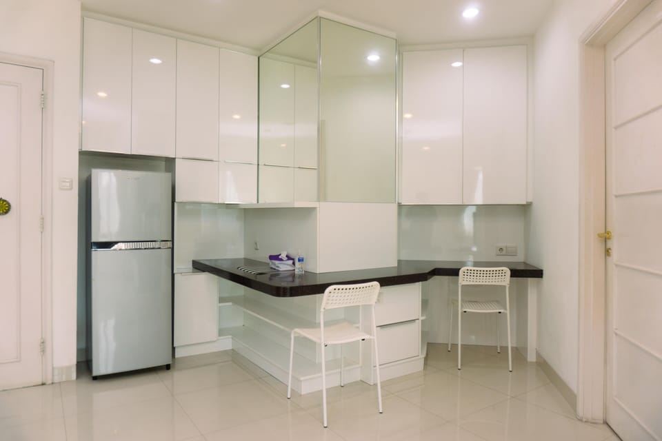 Apartment, 2 Bedrooms | Private kitchen | Fridge, stovetop, cookware/dishes/utensils