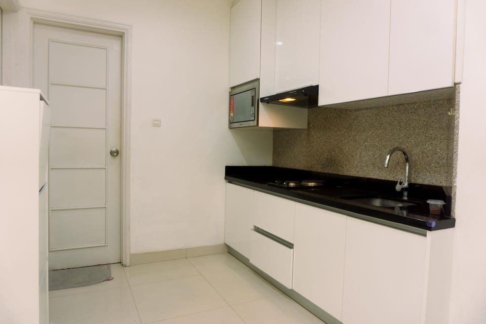 Apartment, 2 Bedrooms | Private kitchen | Fridge, stovetop, cookware/dishes/utensils