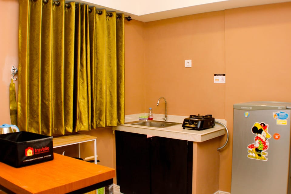 Apartment, 2 Bedrooms | Private kitchen | Fridge, stovetop, cookware/dishes/utensils