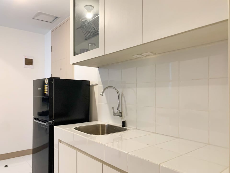 Apartment, 2 Bedrooms | Private kitchen | Fridge, stovetop, cookware/dishes/utensils