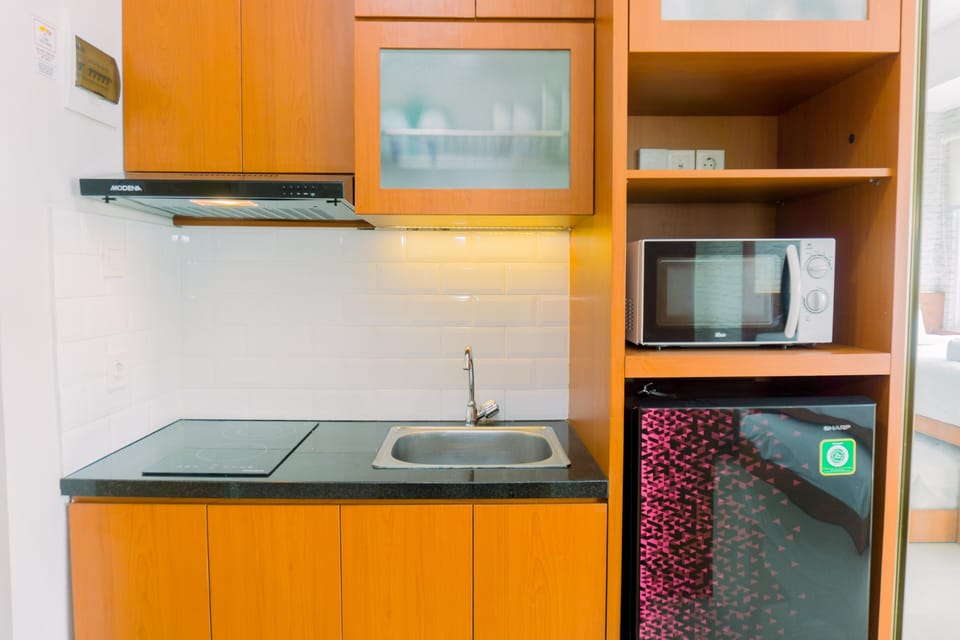 Studio | Private kitchen | Fridge, stovetop, cookware/dishes/utensils