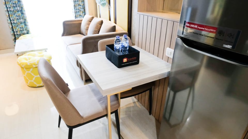 Apartment, 1 Bedroom | Dining room
