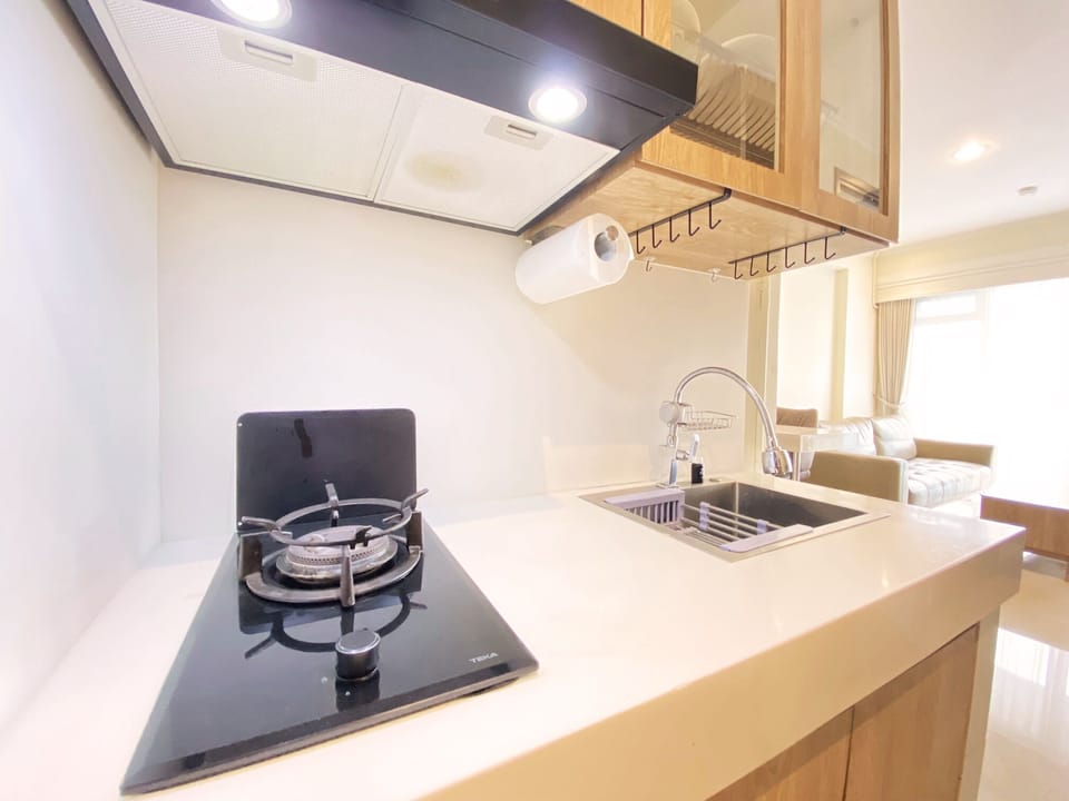 Apartment, 1 Bedroom | Private kitchen | Fridge, stovetop, cookware/dishes/utensils