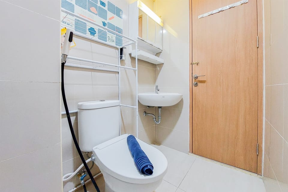 Fancy And Strategic Studio Apartment At B Residence Apartment in Indonesia