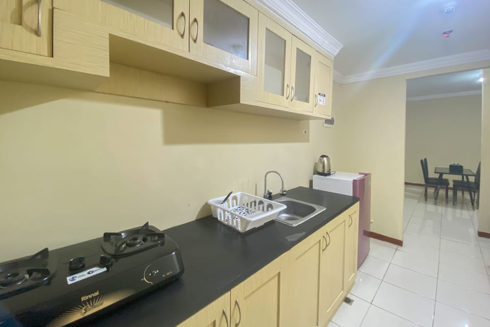 Apartment, 2 Bedrooms | Private kitchen | Fridge, stovetop, cookware/dishes/utensils