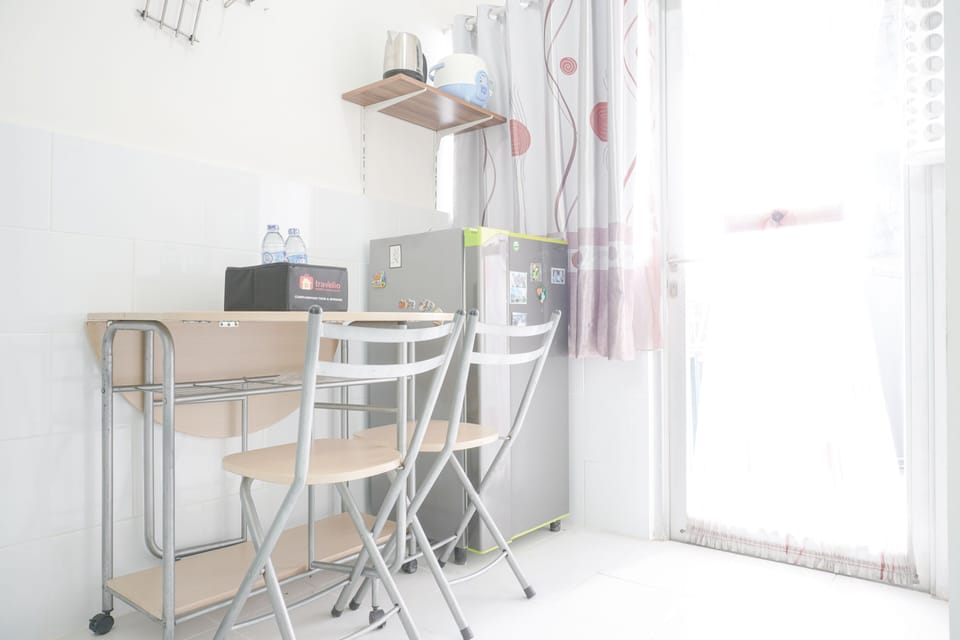Apartment, 2 Bedrooms | Dining room
