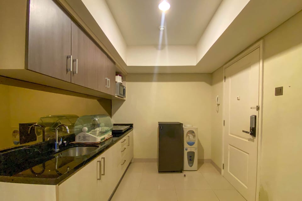 Apartment, 3 Bedrooms | Private kitchen | Fridge, stovetop, cookware/dishes/utensils