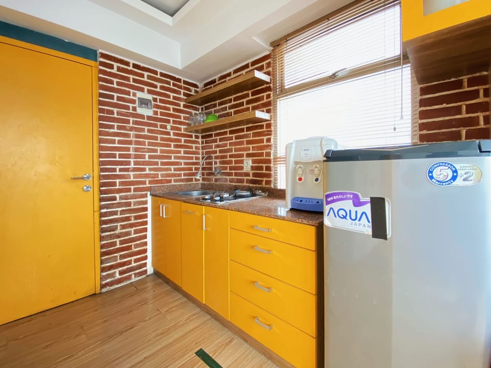 Apartment, 1 Bedroom | Private kitchen | Fridge, stovetop, cookware/dishes/utensils