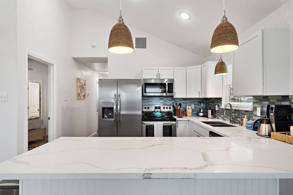 A kitchen perfect for preparing meals for the family!