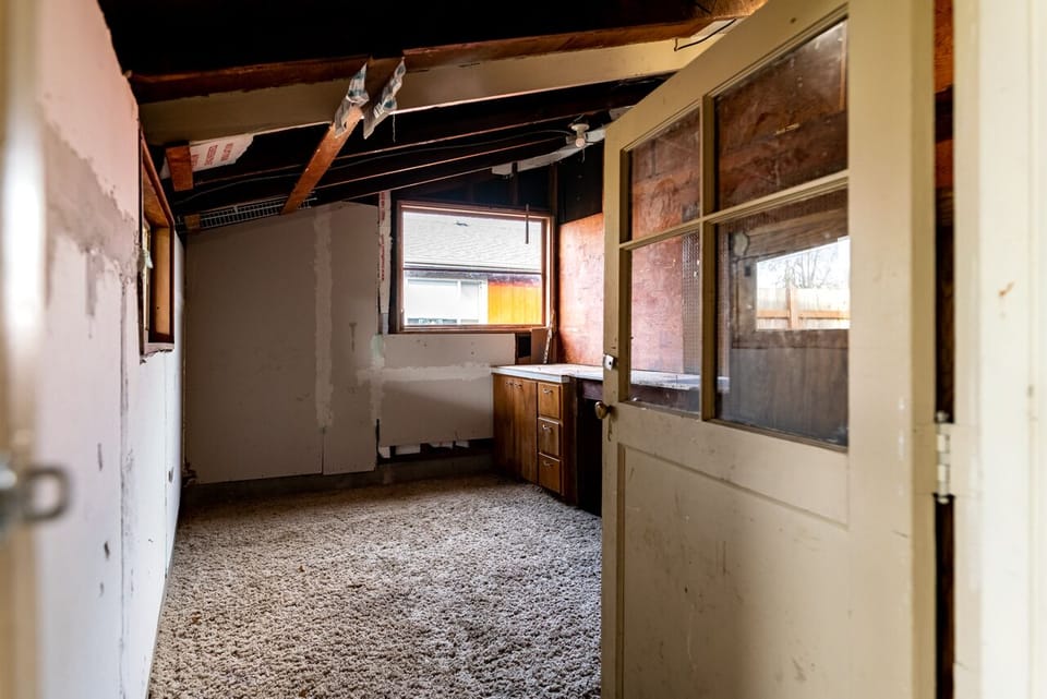 Storage area for longer stays