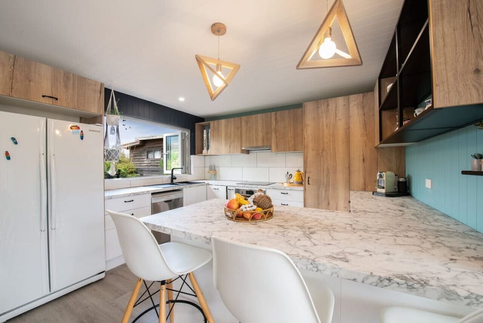 Breakfast Bar.