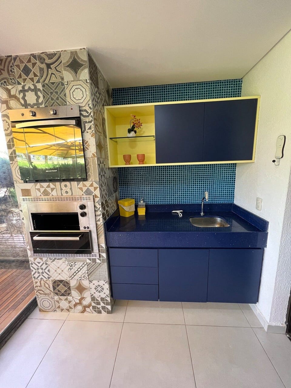 Apartment | Private kitchen | Full-size fridge, microwave, oven, dishwasher