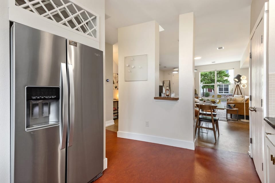 House, Multiple Beds, Kitchen, Garden View (802 Heschel St. (Unit B)) | Private kitchen | Fridge, microwave, oven, stovetop