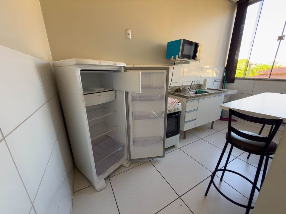 Apartment | Private kitchen | Microwave, blender, cookware/dishes/utensils