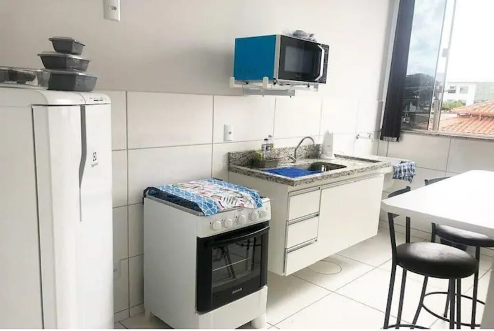 Apartment | Private kitchen | Microwave, blender, cookware/dishes/utensils
