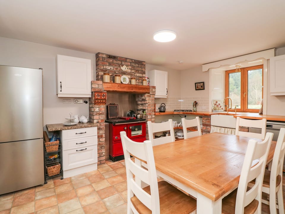 Fridge, dishwasher, electric kettle, toaster