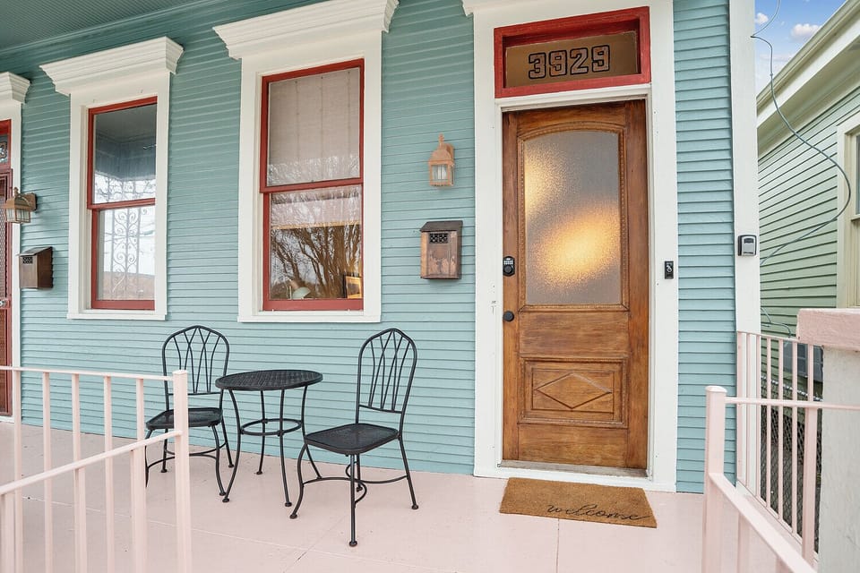 Front Porch entrance- Key less Entry