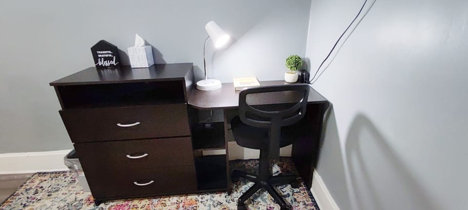 Work Station