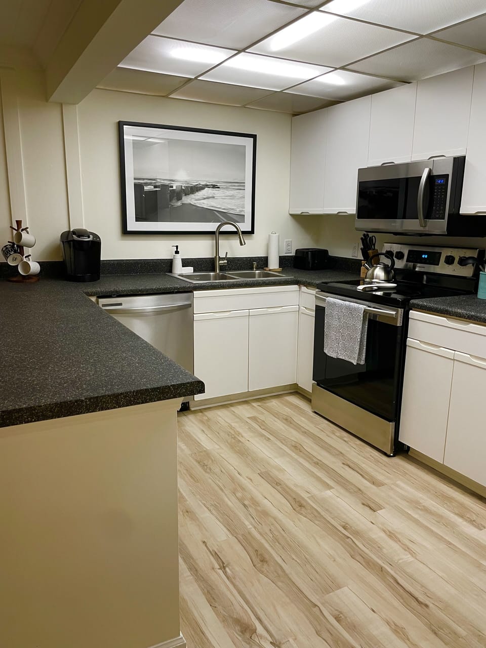 Full Kitchen