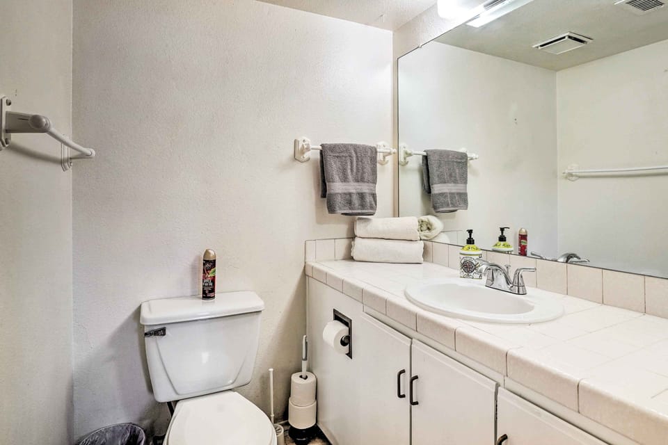 En-Suite Bathroom | Complimentary Toiletries