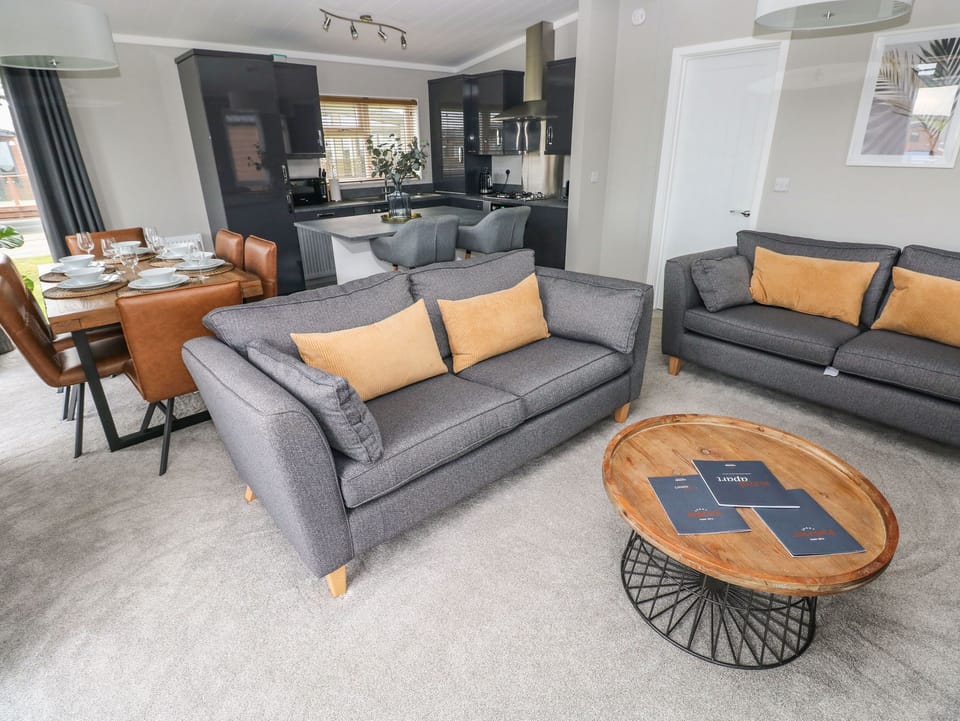 Cottage | Interior