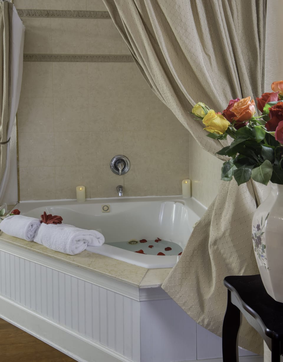 Premium Room, 1 King Bed, City View (Patricia's Suite) | Premium bedding, down comforters, individually decorated