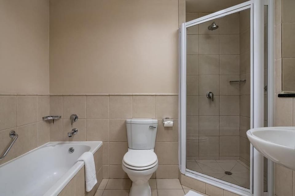 In-room safe, desk, iron/ironing board (on request), cribs (free)
